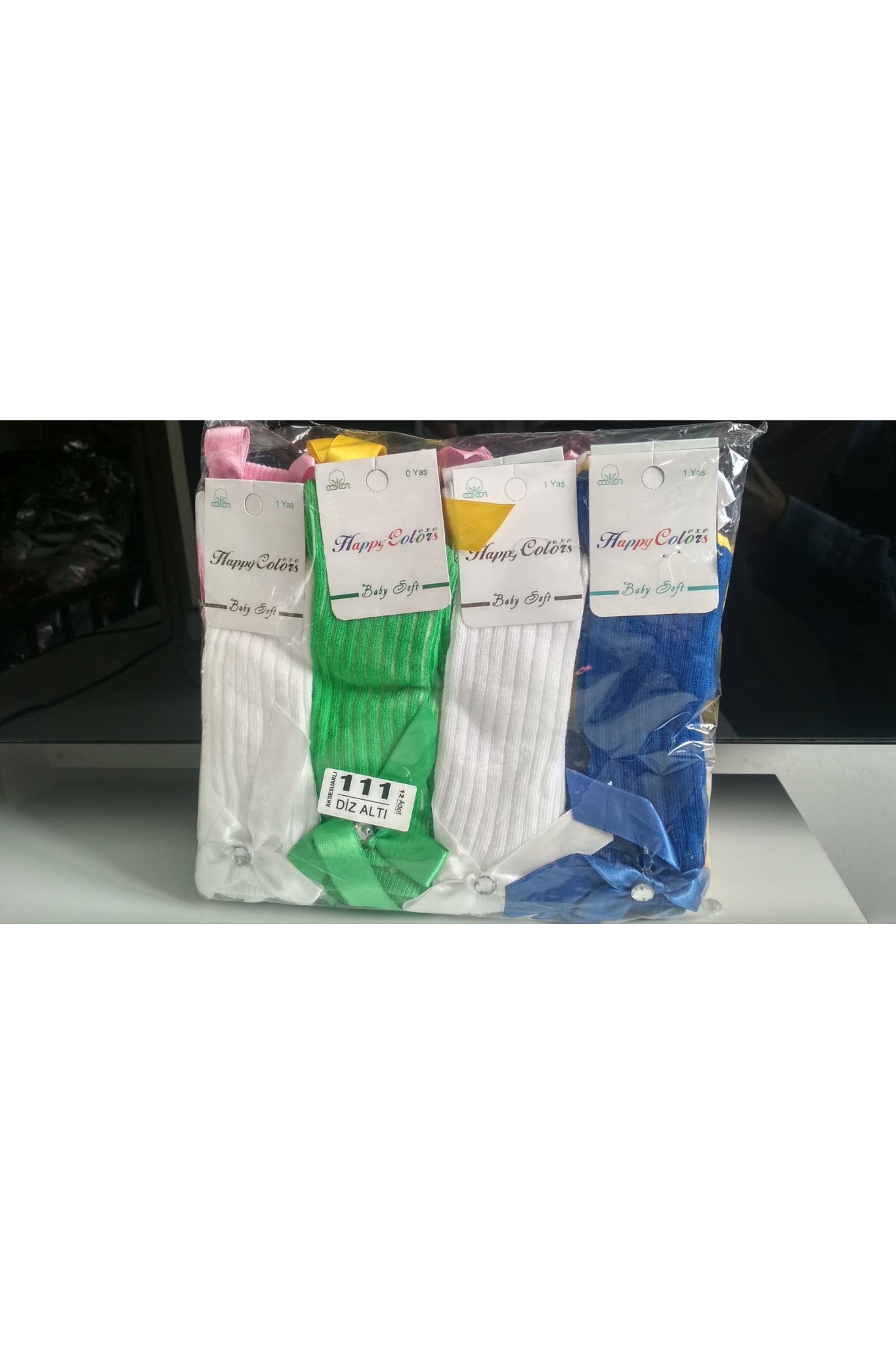 ÜNLÜ 111 DİZALTI KURDELE AKSESUARLI ÇORAP