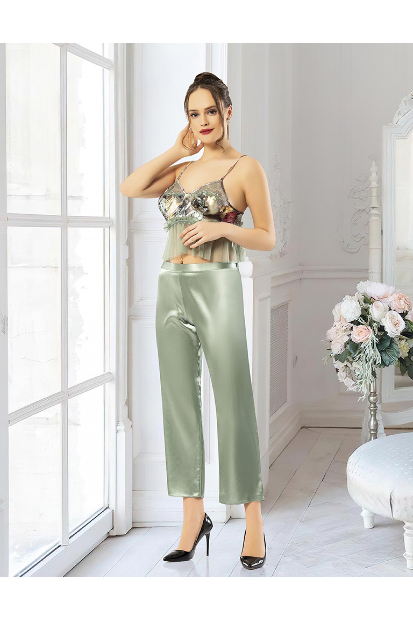 FOR DREAMS 1995 BAYAN GECELİK